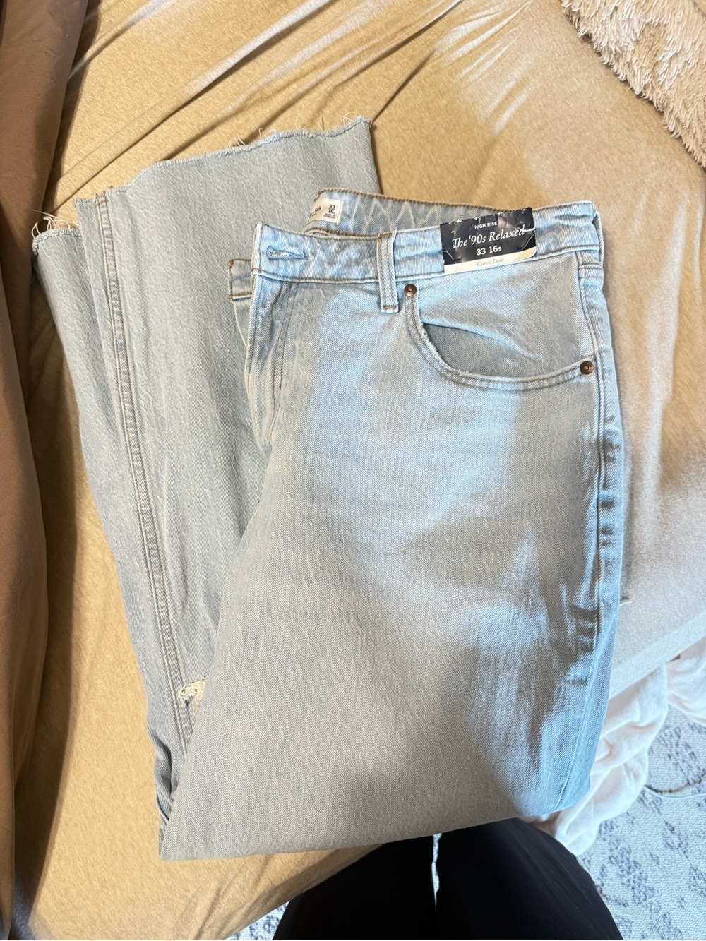 abercrombie 90’s relaxed jeans